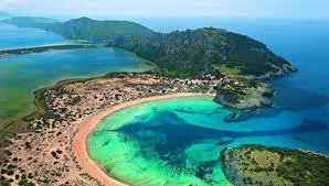 Ο πύργος του άιφελ, το σήμα κατατεθέν της πόλης του παρισιού, κατασκευάστηκε το 1889 από τον μηχανικό γουστάβο άιφελ και σήμερα αποτελεί ένα από τα γνωστότερα κτίρια στον κόσμο. 8aymasia Paralia Yperoxo Dasos O Teleios Syndyasmos Neroy Kai Ghs Sthn Elaia Messhnias Made In Greece