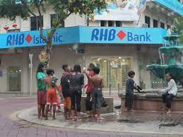 Swift code for each rhb bank berhad, kota kinabalu, sabah is unique from other banks and provides the widest and broadest coverage of. Call For Action After Kids Bathed In Fountain Pool Borneo Post Online
