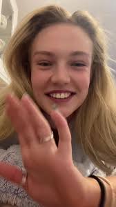 Tabitha Shirley's Instagram, Twitter & Facebook