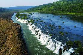 The uruguay river is a major river in south america. Mocona Falls A 3 Km Waterfall That Runs Parallel To The River Amusing Planet