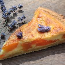 Diese Aprikosentarte Wird Durch Die Fruchte Und Die Eiersahne So Saftig Und So Lecker Da Freue Ich Mich Dass Es Wied Obsttorte Rezept Aprikosentarte Lecker