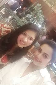 Actress Sangavi – Family stills - Suryan FM