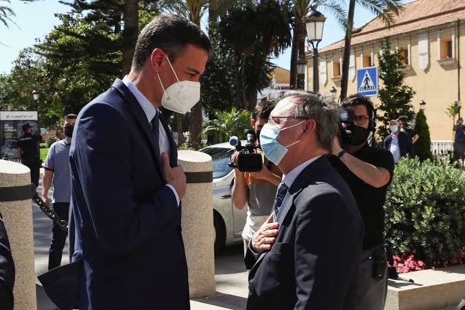 En imágenes: Pedro Sánchez abucheado en su llegada a Ceuta