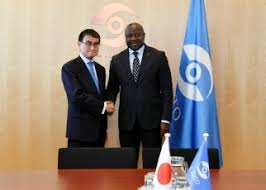 Meeting between Foreign Minister Taro Kono and Dr. Lassina Zerbo, Executive  Secretary, Provisional Technical Secretariat, Preparatory Commission for  the Comprehensive Nuclear-Test-ban Treaty Organization