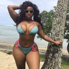 In a week we all met … Photos Five Times Dominique Chinn Shut Down Instagram With Her Voluptous Body E Tvghana
