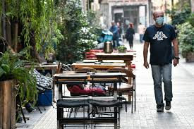 Το πρώτο στοχευμένο μέτρο ενθάρρυνσης των εμβολιασμών η κάρτα των 150 ευρώ για τους νέους έως 25 ετών, μπορεί να προκάλεσε στο. Korwnoios Ena Bhma Prin To Oliko Lockdown Nea Metra Gia Estiash Kai Take Away Xtypos Online