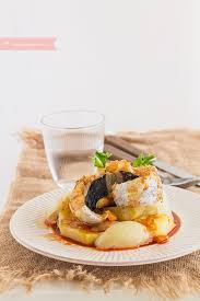 Además, es apta para prepararla de muchas formas: 20 Recetas Con Merluza Faciles Pequeocio