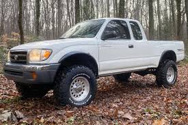 In this episode, we show you the unboxing, process of installing and tuning a magnuson supercharger, #toyotatacoma. 1998 Toyota Tacoma Xtracab Sr5 4x4 Auction Cars Bids
