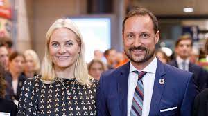 A norwegian commoner and single mother with a disadvantaged past,. 2021 Princess Mette Marit Talks About Her Love Life With Prince Haakon