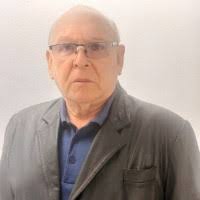 100+ perfiles de «Luis R.»