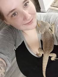 I just wanted to share a ring my husband Austin Reed printed and painted  for me in memory of my beardie Rango that passed away