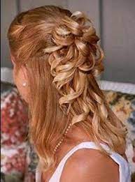 If The Rest Of Her Hair Was Curled Too Prom Hair Down Medium Hair Styles Graduation Hairstyles