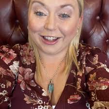 Recommendations for the best Nail salon in or around Bedford that do Biab.  Thanks 💅