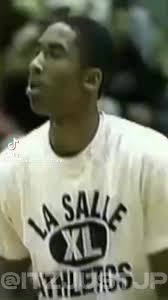 Former NBA Player Vernon Maxwell reflecting