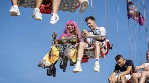 De leukste site met ruim 40.000 fans, 20.000 volgers en 15.000 abonnees. Tilburgse Kermis Viert Diversiteit Op Roze Maandag Nu Het Laatste Nieuws Het Eerst Op Nu Nl