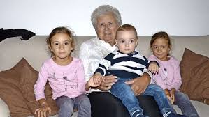 Ihre Wahl zur Weinkönigin vor 60 Jahren begründete das älteste Weinfest in  Stuttgart: Uhlbacher Herbst