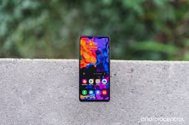 Oct 19, 2020 · the first method to take a screenshot on your galaxy s20 fe is to use the physical keys located on the side of the phone. Samsung Galaxy S20 Fe Review The New Flagship Killer In Town Android Central