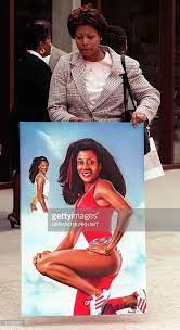 Florence griffith married joyner in 1987. Vivian Johnson Holds A Portrait Of Her Deceased Sister Florence Portrait Vivian Sisters