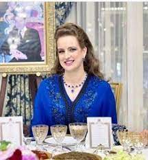 1 330 mentions j aime 11 commentaires نيكي ميناج الشرق nikiminaj queen chicken sur instagram ليلتكم حلوه مع ال moroccan clothing moroccan dress caftan