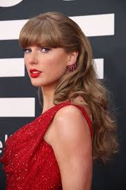 Patti Lundquist's Instagram, Twitter & Facebook