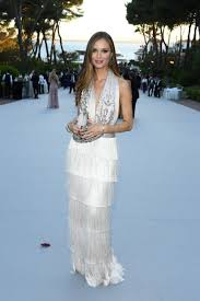 The Best Red Carpet Looks From The Amfar Gala Celebrity Dresses Red Carpet Looks Celebrity Red Carpet