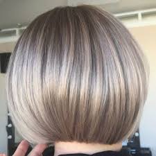 стрижка боб градуированный боб каре с пышным затылком и удлинением к лицу Modnaya Strizhka Bob I Bob Kare Foto Luchshie Idei 2020 2021