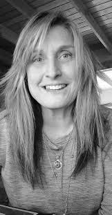 Janet Goad's Instagram, Twitter & Facebook