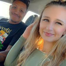 Sydney Rae Anderson and Barry Grant Strong II's Wedding Website