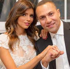 غدا اول حلقة فى الكلمة الاخيرة نناقش الهجرة غير الشرعية برنامج 90 دقيقة يوم. Ø¥ÙŠÙ…Ø§Ù† Ø§Ù„Ø­ØµØ±Ù‰ ÙˆÙ…Ù‰ Ø­Ù„Ù…Ù‰ ÙˆØ±ÙŠÙ… Ø£Ø­Ù…Ø¯ Ù…Ø°ÙŠØ¹Ø§Øª ÙŠÙ‚ØªØ±Ø¨Ù† Ù…Ù† Ø¹Ø´ Ø§Ù„Ø²ÙˆØ¬ÙŠØ© Ø¹ÙŠÙ†