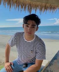 Para perempuan dan lelaki setempat yang. 25 Lelaki Hensem Ideas Wattpad Remaja Fesyen Lelaki