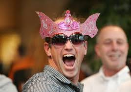 Fans get ready in style for Elton John's Billings concert at Rimrock Auto  Arena