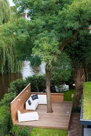 14 Idees Creatives Pour Habiller Votre Arbre De Jardin Avec Un Banc Des Ide Hinterhof Garten Garten Ideen Garten