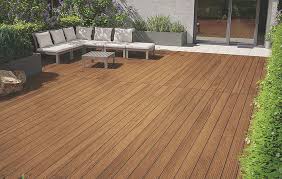 Terassen Pflege Mit Alpina Holz Ol Terrasse Terassen Bangkirai