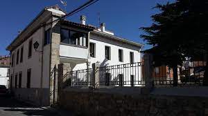 Maybe you would like to learn more about one of these? Casa Del Cura Gastezimmer Las Navas Del Marques