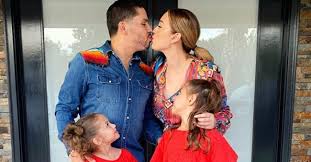 We did not find results for: Larry Hernandez Se Convirtio En Padre Por Quinta Vez Y Presenta A Su Bebe
