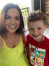 Happy Birthday to my beautiful daughter. Having you for a daughter has been  one of the greatest gifts that life has given me. Happy Birthday!! Love you  🥰