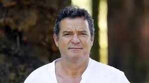 El exfutbolista Fernández Abel: "Ante o párkinson, pelexar e pelexar"