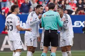 Plano Deportivo Bellingham, sancionado con dos partidos por menosprecio al  árbitro