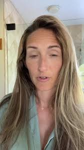 Today I’m going to go over how I use each of these products 💁🏻‍♀️, •,  Let’s start with the 𝓡𝓸𝓼𝓮 𝓞𝓲𝓵 ✨ Also known as 𝒍𝒊𝒒𝒖𝒊𝒅  𝒈𝒐𝒍𝒅✨, • , This ⬇️ isn’t the only way to use this stuff. It’s  𝐞𝐱𝐭𝐫𝐞𝐦𝐞𝐥𝐲 ...