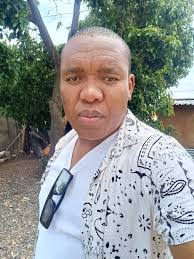 Chris Boster's Instagram, Twitter & Facebook