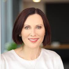 Carolyn Kidd's Instagram, Twitter & Facebook