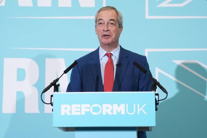 Nigel Farage breaks silence on Robert Jenrick sacking and admits secret  talks with Tory - The Mirror