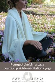 Plaid En Alpaga Chaud Et Leger A Utiliser Lors De Votre Seance De Yoga Meditation Plaid Alpaga Seance De Meditation