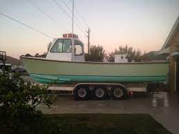 28ft Boat With Kingfish Permit28 Ft Lindsey Completely Re Manufactured Everything Is Brand New Condition 300 Hp Cummins With Zf Boat Cummins Manufacturing