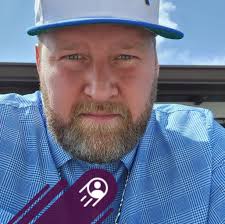 VIDEO: Heartbreaking New Footage Shows Rescue Team Recovering Bodies Of  People Aboard Helicopter During Fatal Hudson River Crash Full story via 🔗  in comments. 👇