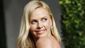 Seth rogen charlize theron movie + seth rogen charlize theron movie netflix. Charlize Theron Ungeschminkt Und Echt Kurier At