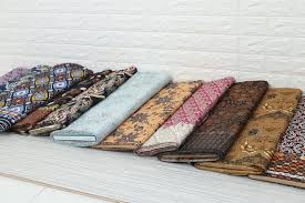 Kemudian melalui proses khusus sehingga mempunyai chiri khas tersendiri pada kain tersebut. Kain Batik Modern Mahakarya Terbaik Dari Pengrajin Batik Dlidir