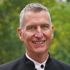 THE CONNECTION BETWEEN COLLEGIATE AND HIGH SCHOOL ENSEMBLES