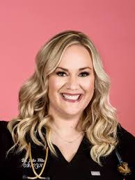 Julie Wiley's Instagram, Twitter & Facebook