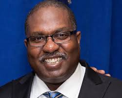 Meet our newest guitar teacher at Guitar Shed, Craig Cunningham! 🎸🏠 Craig  just opened up times